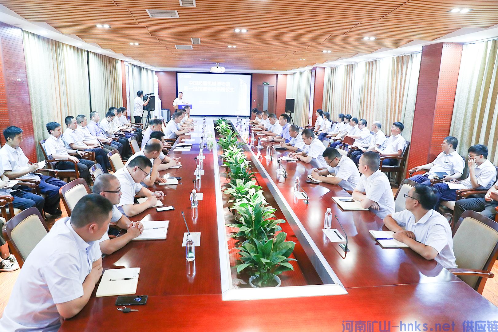 河南省矿山起重机有限公司 河南省矿山起重机有限公司